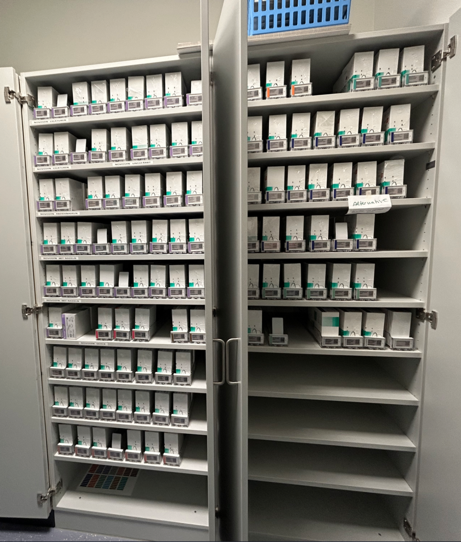 Digitalisiertes Nahtmaterial-Lager mit neoalto Smart Tracks bei den medius KLINIKEN